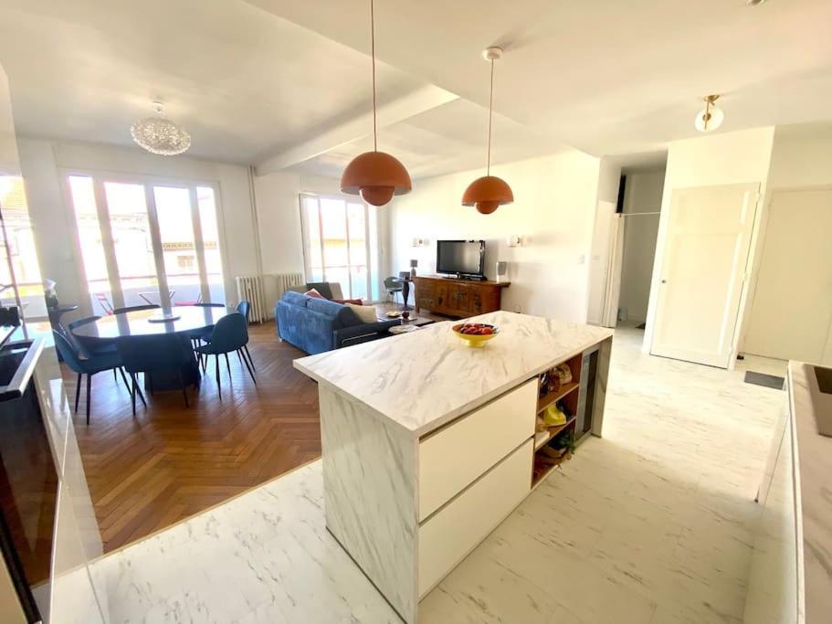 Superbe Appartement Hyper Centre 4 Personnes Valence  Bagian luar foto